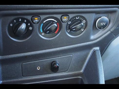 Used 2018 Ford Transit 250 138 image 21