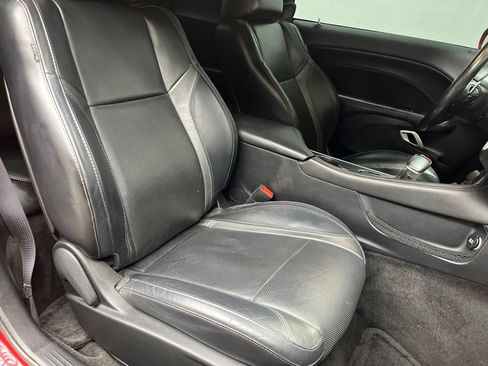 Used 2015 Dodge Challenger R/T Plus RWD image 24