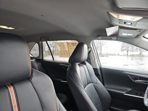 Used 2024 Toyota RAV4 Adventure image 13