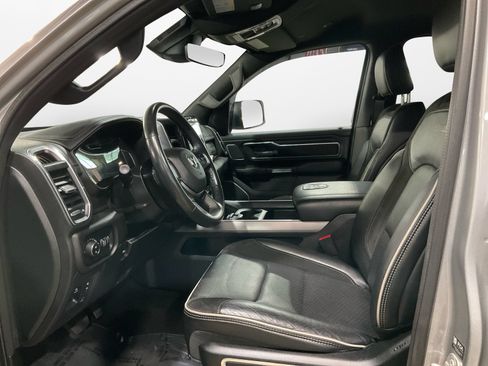 Used 2023 RAM 1500 Laramie AWD/4WD image 10