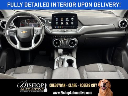 Used 2023 Chevrolet Blazer LT w/ Convenience Package AWD/4WD image 3