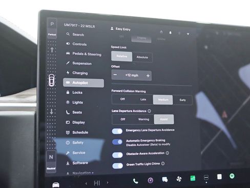 Used 2022 Tesla Model S image 25