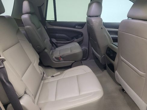 Used 2020 Chevrolet Tahoe LT w/ Luxury Package image 19