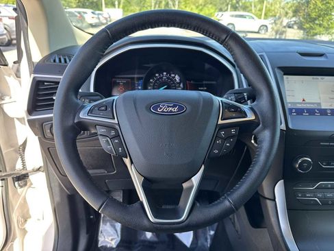 Used 2019 Ford Edge SEL w/ Equipment Group 201A FWD image 22