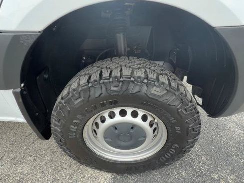 Used 2019 Freightliner Sprinter 2500 AWD/4WD image 15