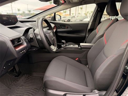 Used 2024 Toyota Prius Prime SE image 16