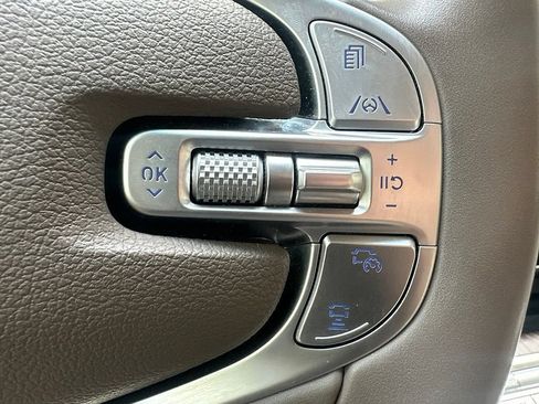 Used 2024 Genesis GV80 2.5T w/ Prestige Package AWD/4WD image 13