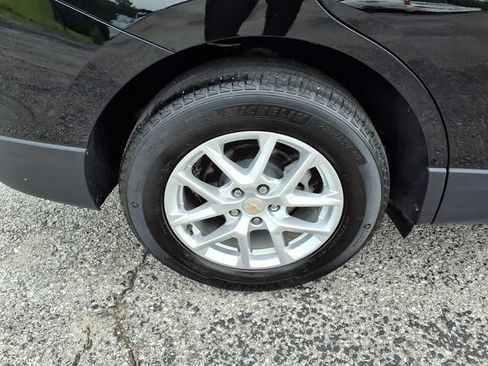 Used 2024 Chevrolet Equinox LT FWD image 46