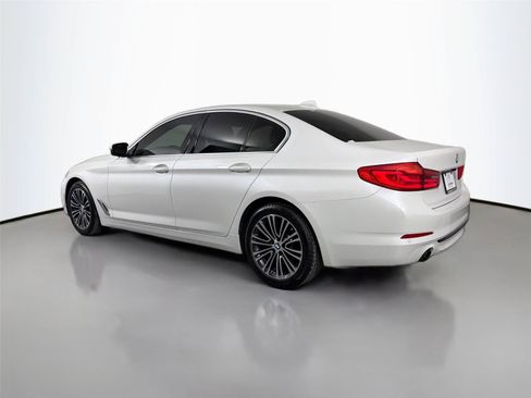 Used 2019 BMW 530i w/ Convenience Package RWD image 7