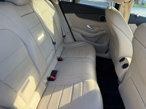 Used 2018 Mercedes-Benz GLC 300 4MATIC image 19