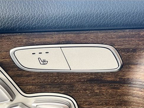 Certified 2020 Mercedes-Benz GLC 300 4MATIC image 21