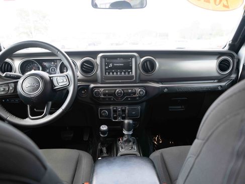 Used 2023 Jeep Wrangler Unlimited AWD/4WD image 20
