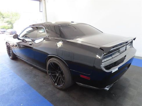Used 2014 Dodge Challenger SRT8 Core RWD image 10