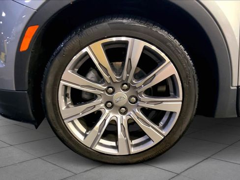 Used 2023 Cadillac XT4 Premium Luxury image 10