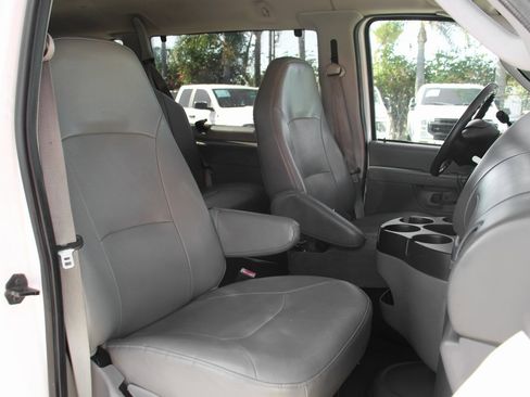 Used 2008 Ford E-350 and Econoline 350 XLT image 30