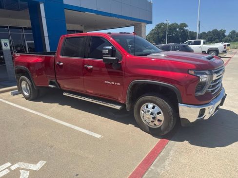 Used 2025 Chevrolet Silverado 3500 LTZ w/ LTZ Plus Package AWD/4WD image 4