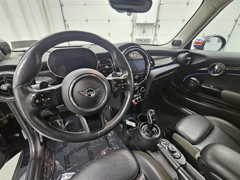 Used 2022 MINI Cooper S image 11