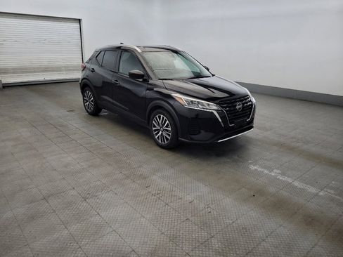 Used 2021 Nissan Kicks SV FWD image 13