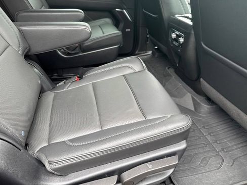 Used 2023 GMC Yukon Denali w/ LPO, Floor Liner Package AWD/4WD image 37