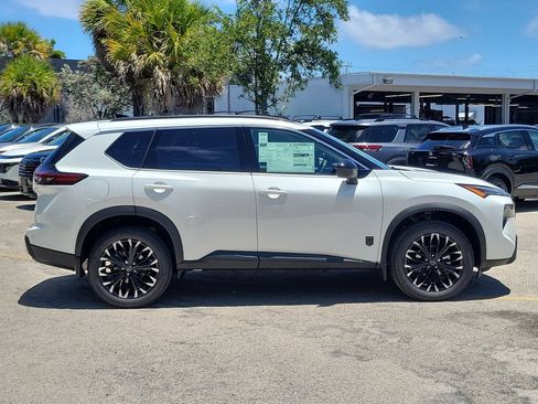 New 2026 Nissan Rogue Dark Armor FWD image 8