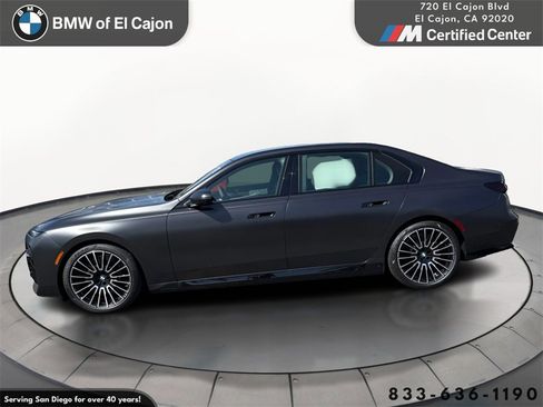 New 2025 BMW i7 xDrive60 w/ Executive Package image 8