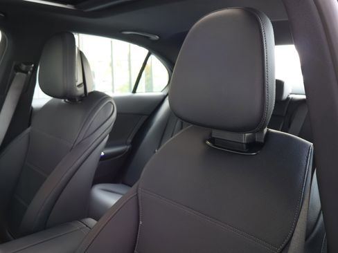 Certified 2025 Mercedes-Benz C 300 Sedan image 11