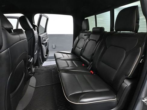 Used 2020 RAM 1500 Laramie image 41