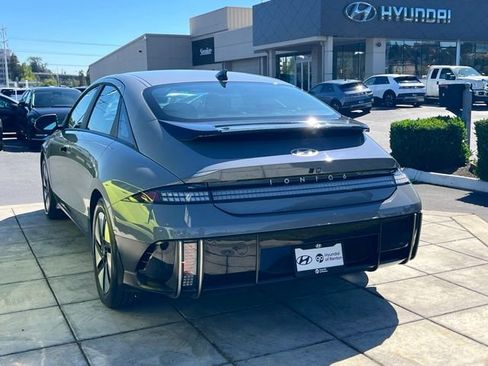 Certified 2024 Hyundai Ioniq 6 SE AWD/4WD image 9