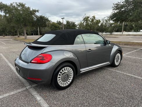 Used 2014 Volkswagen Beetle 1.8T image 5