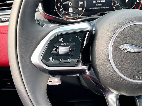 Used 2025 Jaguar F-PACE R-Dynamic S image 11