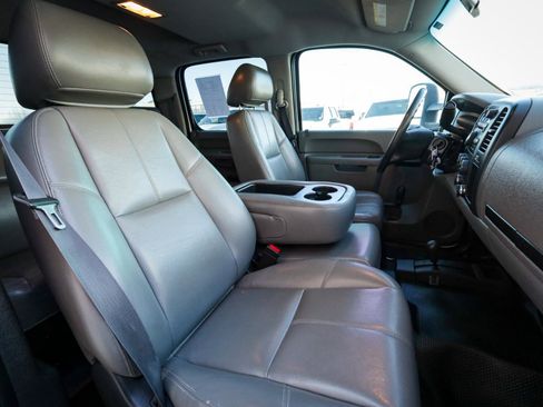 Used 2014 Chevrolet Silverado 2500 W/T image 23