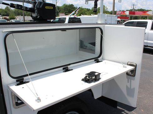 Used 2025 Ford F350 XLT AWD/4WD image 22