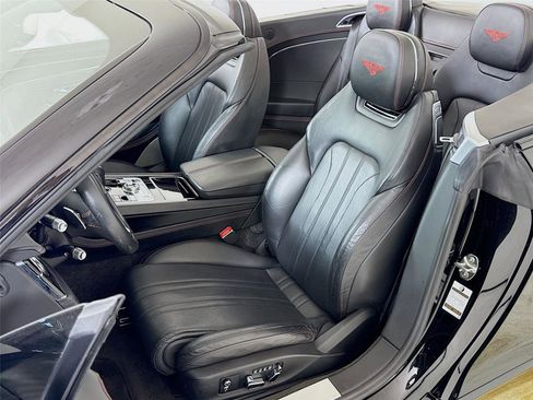 Used 2020 Bentley Continental GT V8 image 12