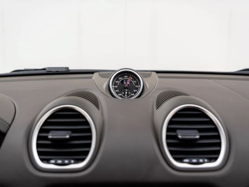 Certified 2025 Porsche 718 Cayman S RWD image 18