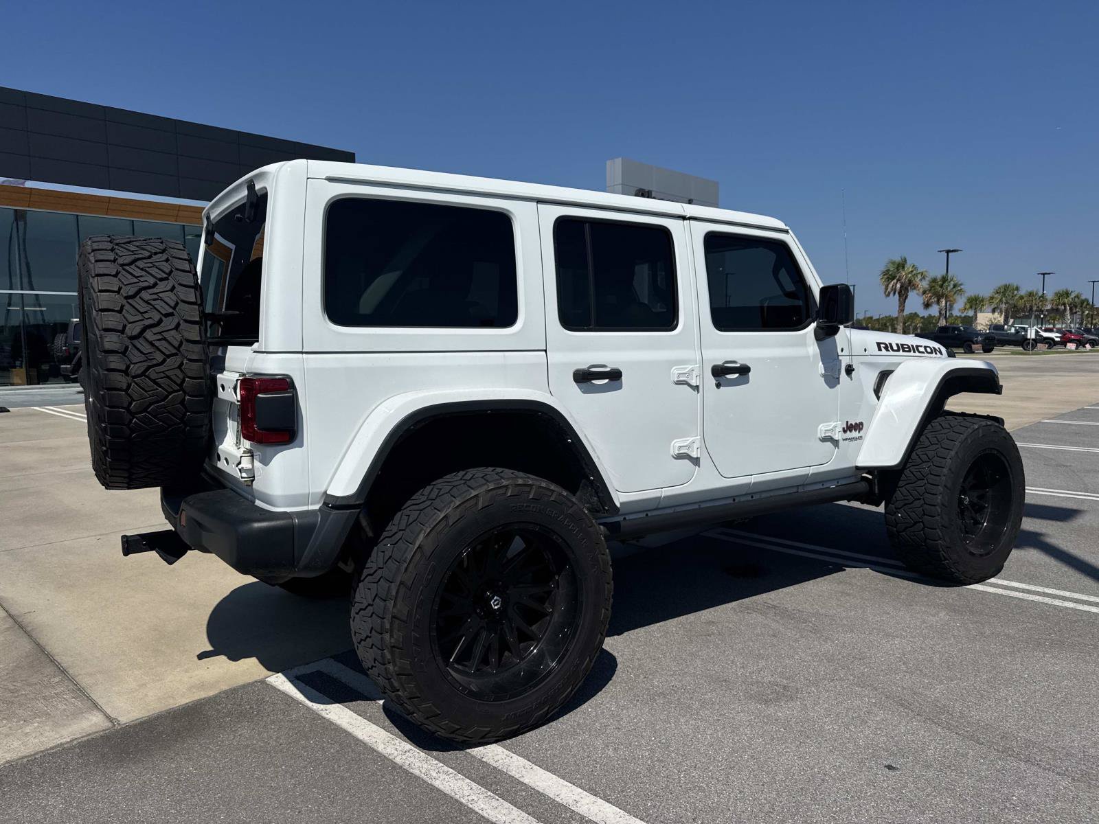 Used 2021 Jeep Wrangler Unlimited Rubicon AWD/4WD image 7
