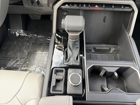 New 2026 Toyota Tundra Limited AWD/4WD image 14
