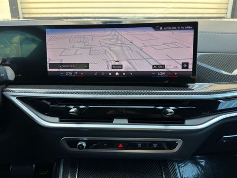 Used 2024 BMW X5 M60i AWD/4WD image 25