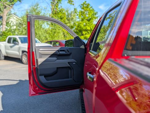 New 2025 Chevrolet Silverado 1500 ZR2 image 26