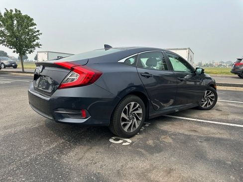 Used 2017 Honda Civic EX image 10