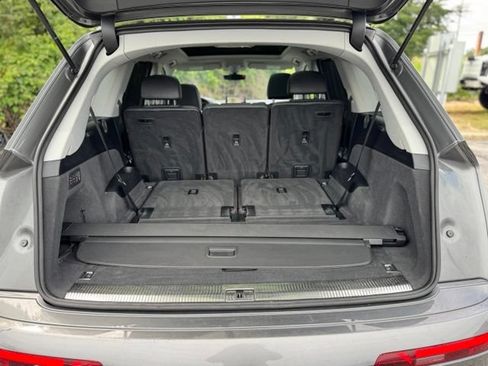 Used 2018 Audi Q7 3.0T Prestige AWD/4WD image 17