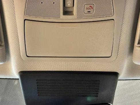 Used 2021 Nissan Armada SL w/ Captain's Chairs Package image 37