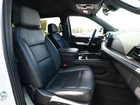 Used 2025 Chevrolet Tahoe LT RWD image 28
