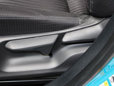 Used 2019 Toyota Prius Prime Plus FWD image 34