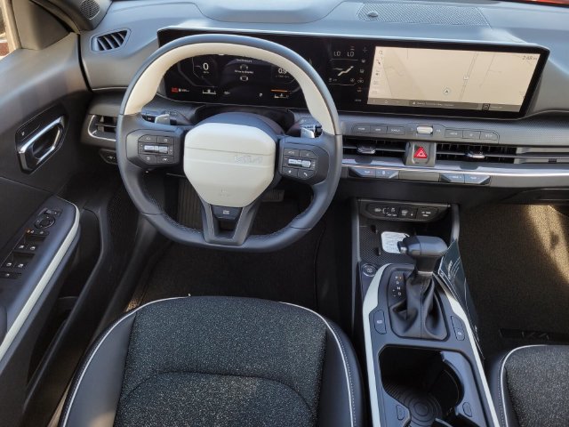 New 2025 Kia K4 GT-Line Turbo FWD image 13