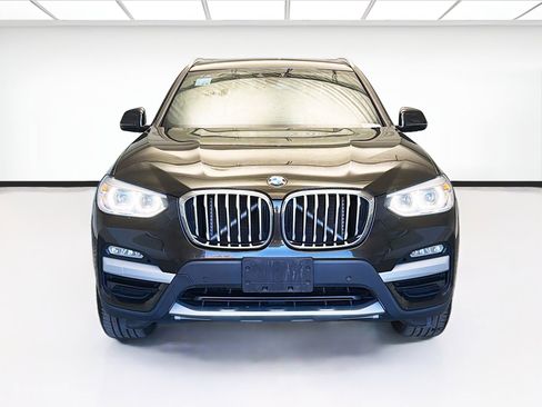 Used 2019 BMW X3 sDrive30i w/ Premium Package image 2