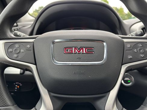 Used 2024 GMC Terrain SLE FWD image 22