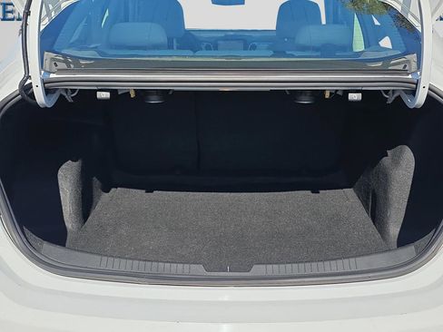 Used 2024 Chevrolet Malibu LT image 31