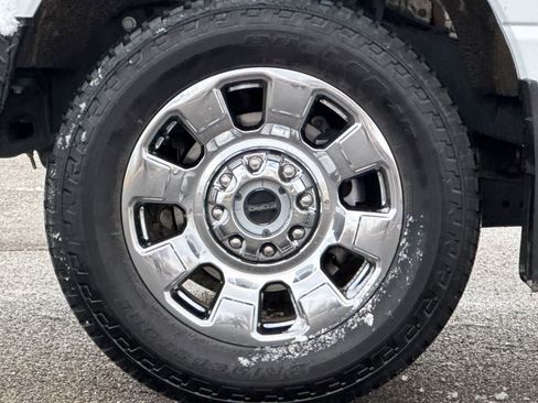 Certified 2024 Ford F250 Lariat w/ Chrome Package image 26