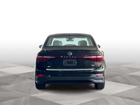 Used 2025 Volkswagen Jetta SE FWD image 7