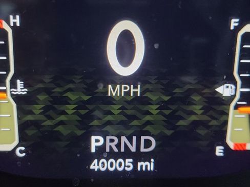 Used 2022 Jeep Wrangler Unlimited Rubicon w/ Xtreme Recon 35" Tire Package image 31